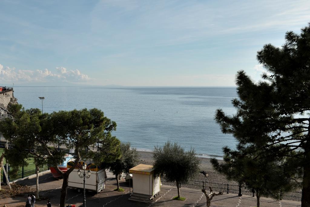 La Torricella - Ravello Accommodation Минори Екстериор снимка